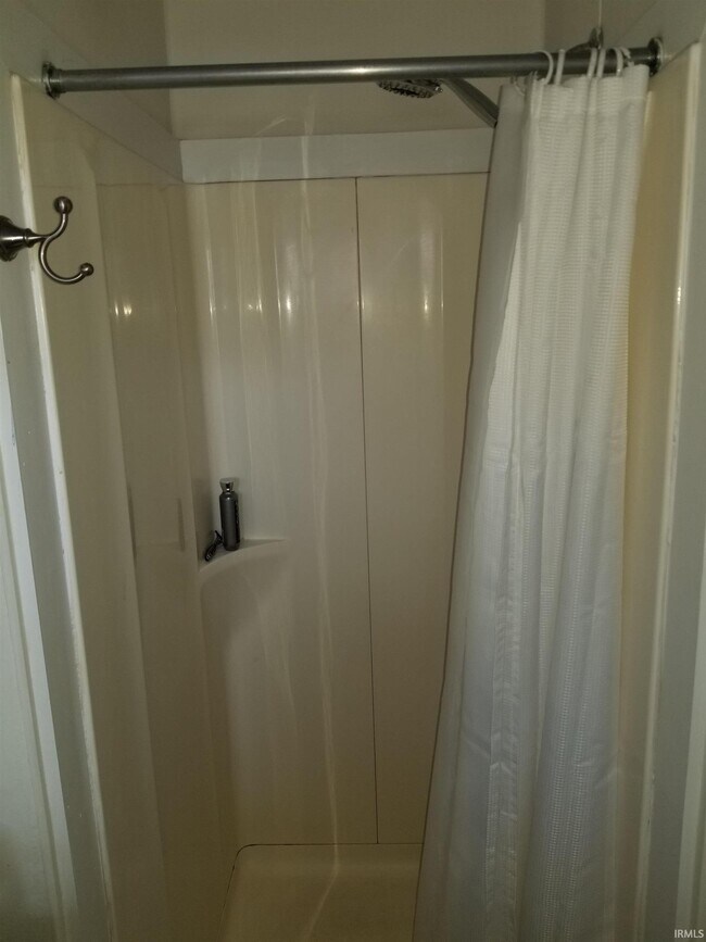 Building Photo - 303 S Washington St