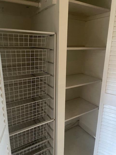 Building Photo - 14 Waltham E