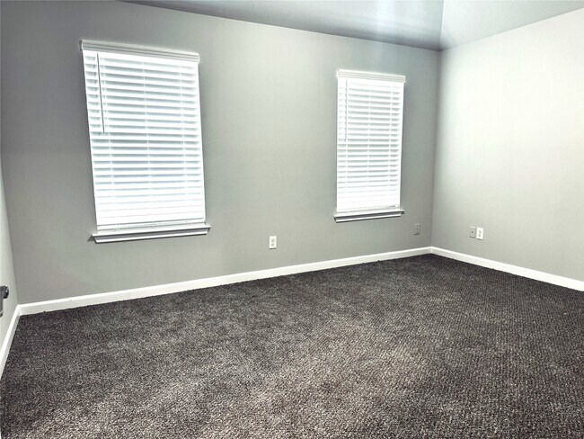 Building Photo - 2706 Star Peak Dr