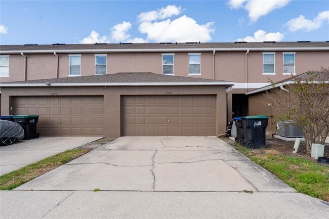 Building Photo - 1704 Buckeye Falls Way