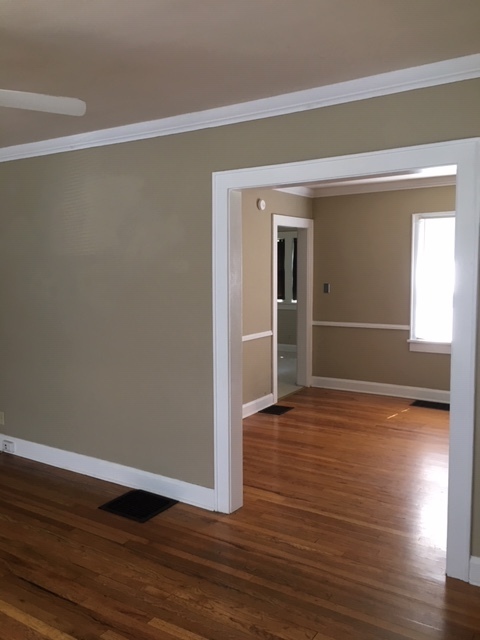 Building Photo - Vintage Broad Ripple Half Double