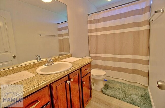 Building Photo - 305 Largo Ct