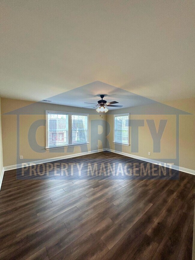 Building Photo - *Brand New* 4 bedroom home!