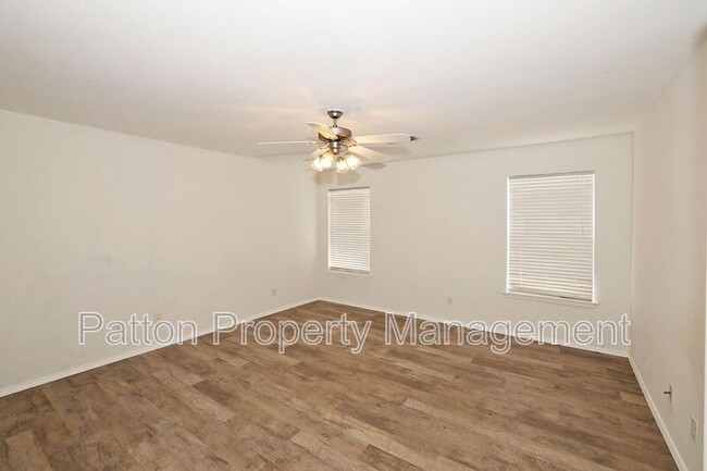 Building Photo - 6205 Janae St