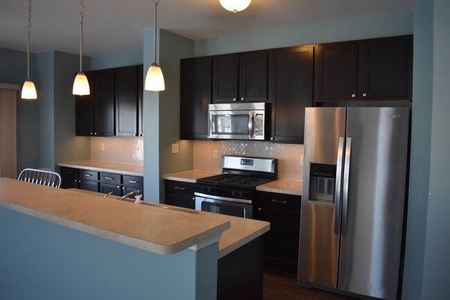 Building Photo - 5294 Platinum Dr