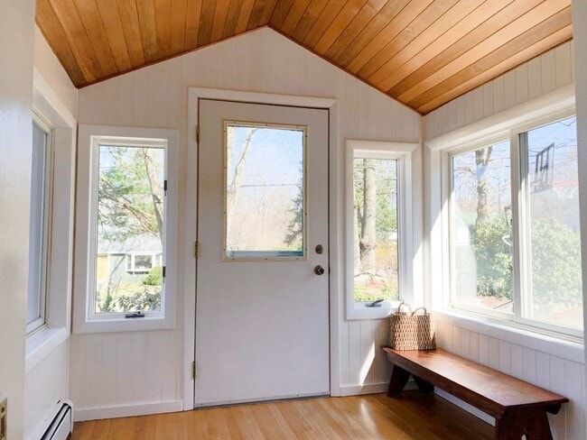 Building Photo - 1 Balfour St