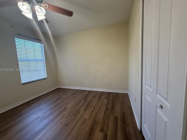 Building Photo - 3154 Rodrick Cir