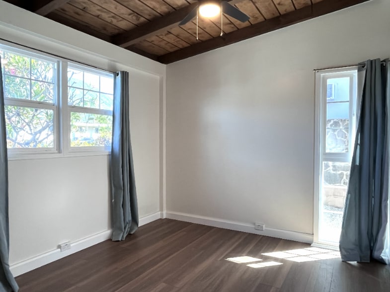 Building Photo - 201 Anapalau St