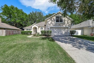 Building Photo - 1704 Dartmoor Ln