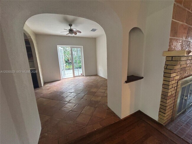 Building Photo - 9600 N Miami Ave