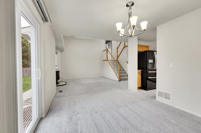 Building Photo - $2,800 - 4 Bed, 3.5 Bath Home in CO Spring...