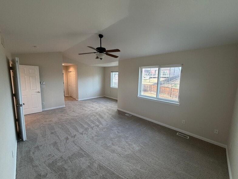 Building Photo - 2788 S Killarney Way