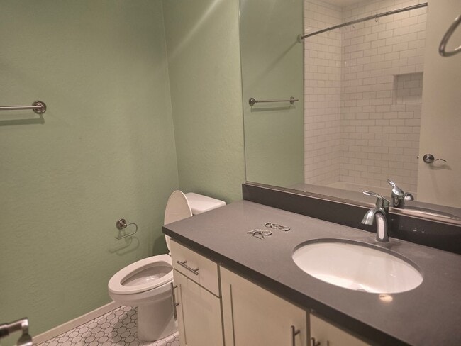 Building Photo - Beautiful Property with Contemporary Flair