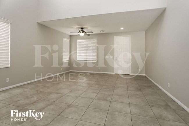 Building Photo - 4032 Villa Serena Ln