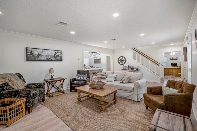 Building Photo - 15347 Conroe Dr