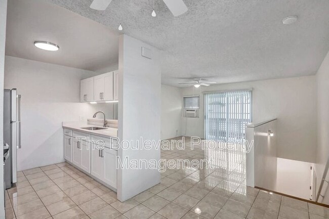 Building Photo - 91-1062-1062 Makaaloa St