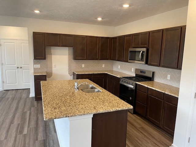 Building Photo - 990 Marissa Dr