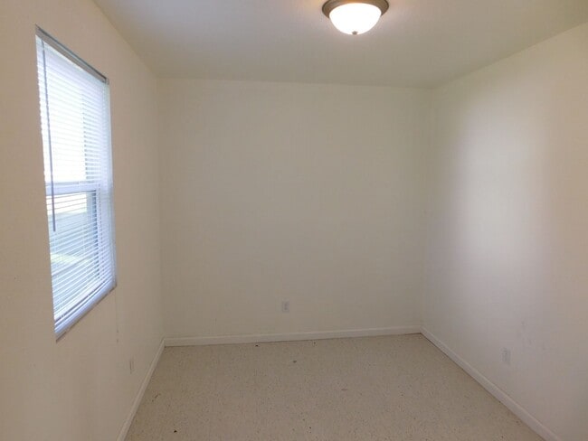 Building Photo - 103 Bailey Meadows