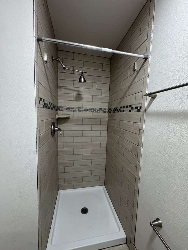 Building Photo - 15209 Cruiser St