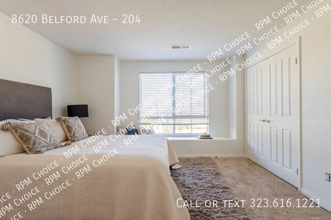 Building Photo - 8620 Belford Ave