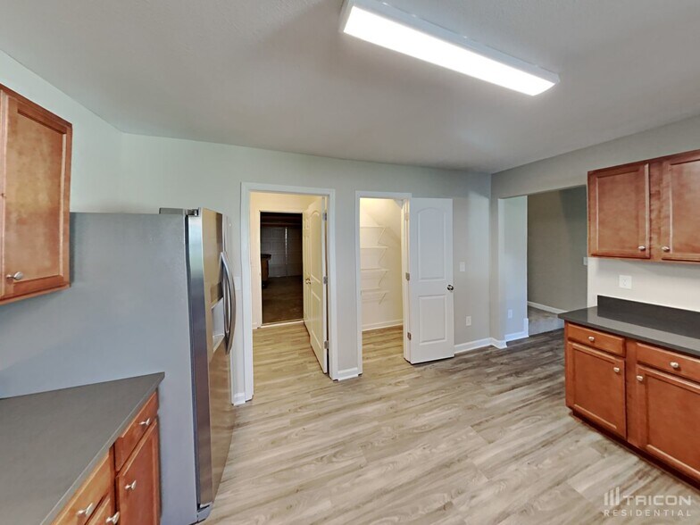 Building Photo - 3418 Anita Glen Dr