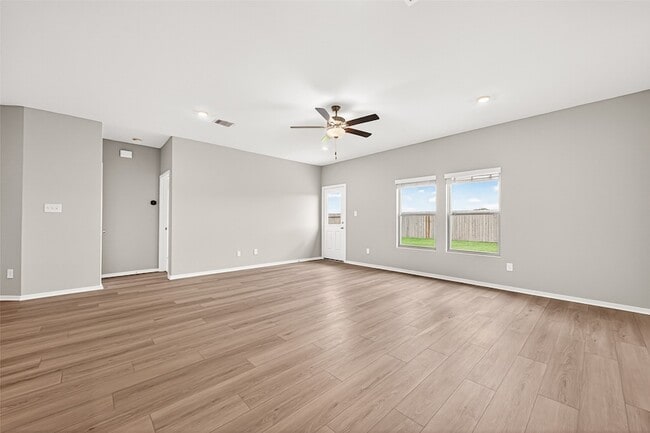 Building Photo - 5330 Buffalo Grass Ln