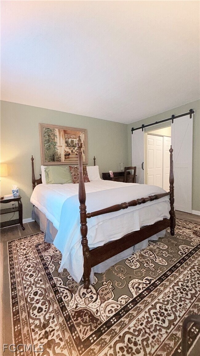 Building Photo - 9540 Green Cypress Ln