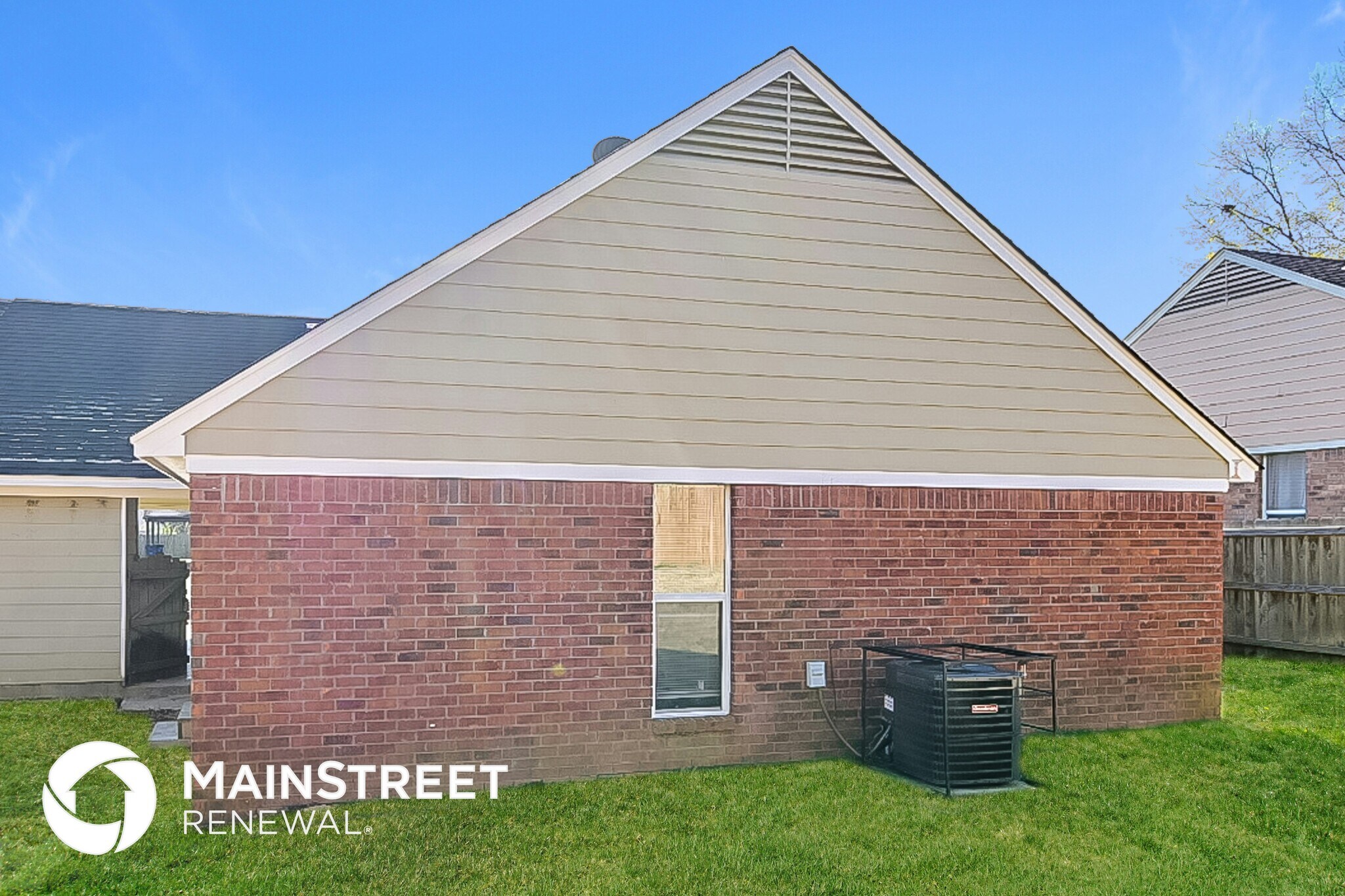 Building Photo - 10256 Palmer Dr