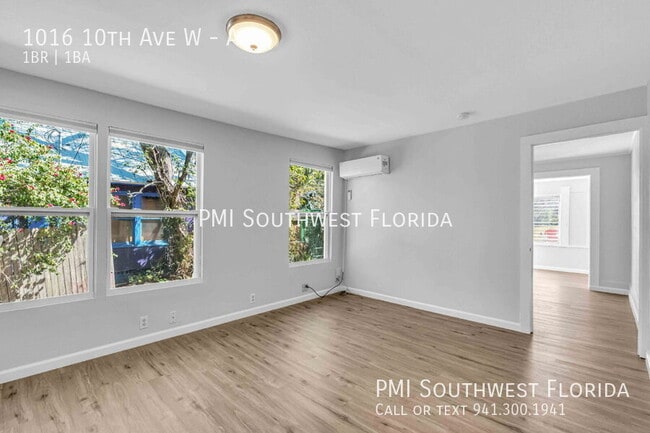 Building Photo - 1016 10th Ave W