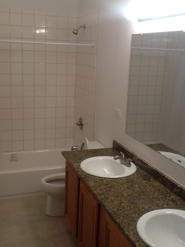 Building Photo - 2438 N Laramie Ave