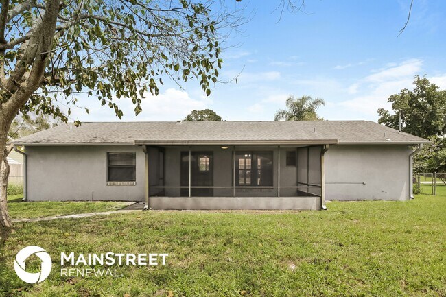 Building Photo - 1728 Victory Palm Dr