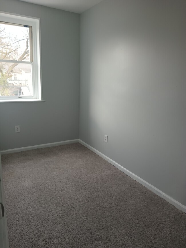 2nd bedroom 1 - 2870 W Garrison Ave