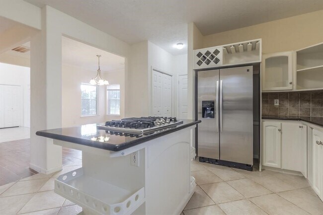 Building Photo - 807 Victoria Lakes Dr