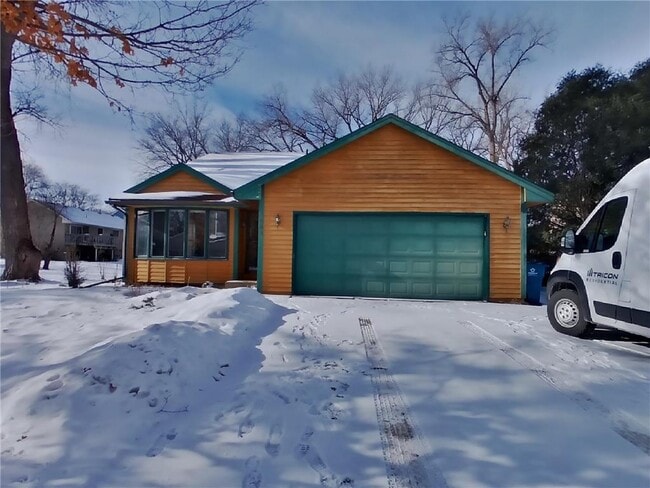 Building Photo - 8641 Emerson Ave N