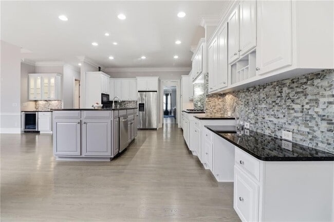 Building Photo - 4738 Ivy Ridge Dr SE