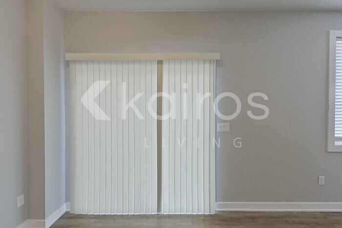 Building Photo - 6928 Holly Ct