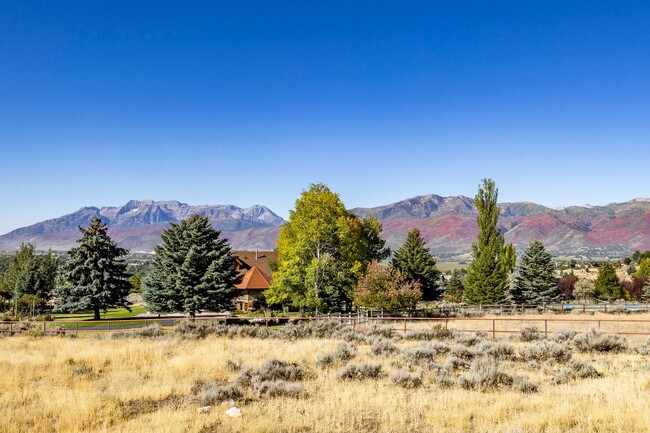 Building Photo - Mountain Escape with Stunning Timpanogos V...