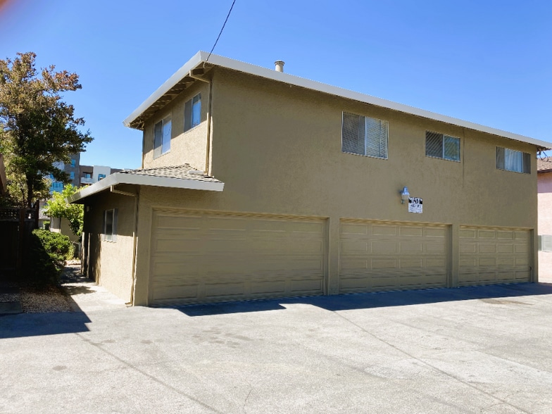 Building Photo - 3143 Neal Ave