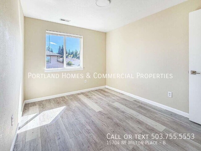 Building Photo - 15704 NE Milton Pl