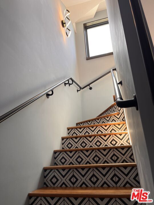 Building Photo - 3541 5th St