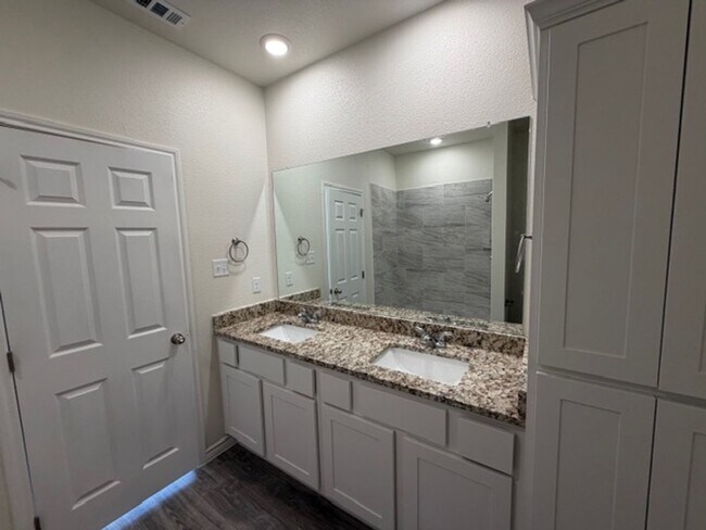 Building Photo - 1624 Pima Trail