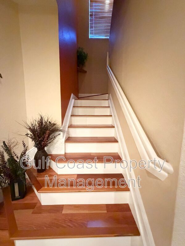 Building Photo - 17560 Brickstone Loop