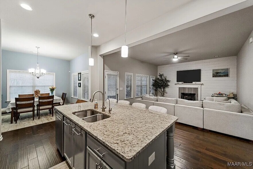 Building Photo - 10504 Duncannon Trl