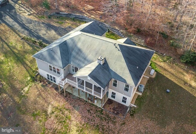 Building Photo - 24900 Fox Run Ln