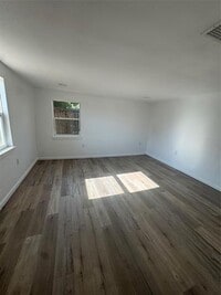 Building Photo - 1510 Locust St