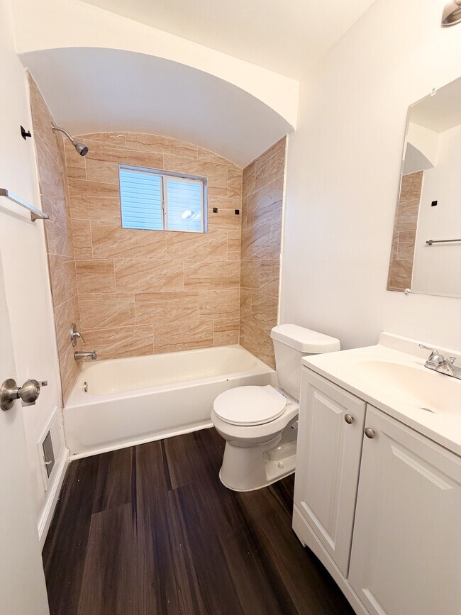 Building Photo - 20091 Barlow St