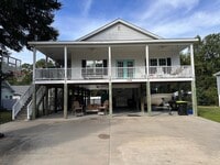 Building Photo - 1846 Camelot Dr SW