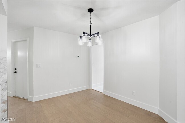 Building Photo - 1914 SE 16th St