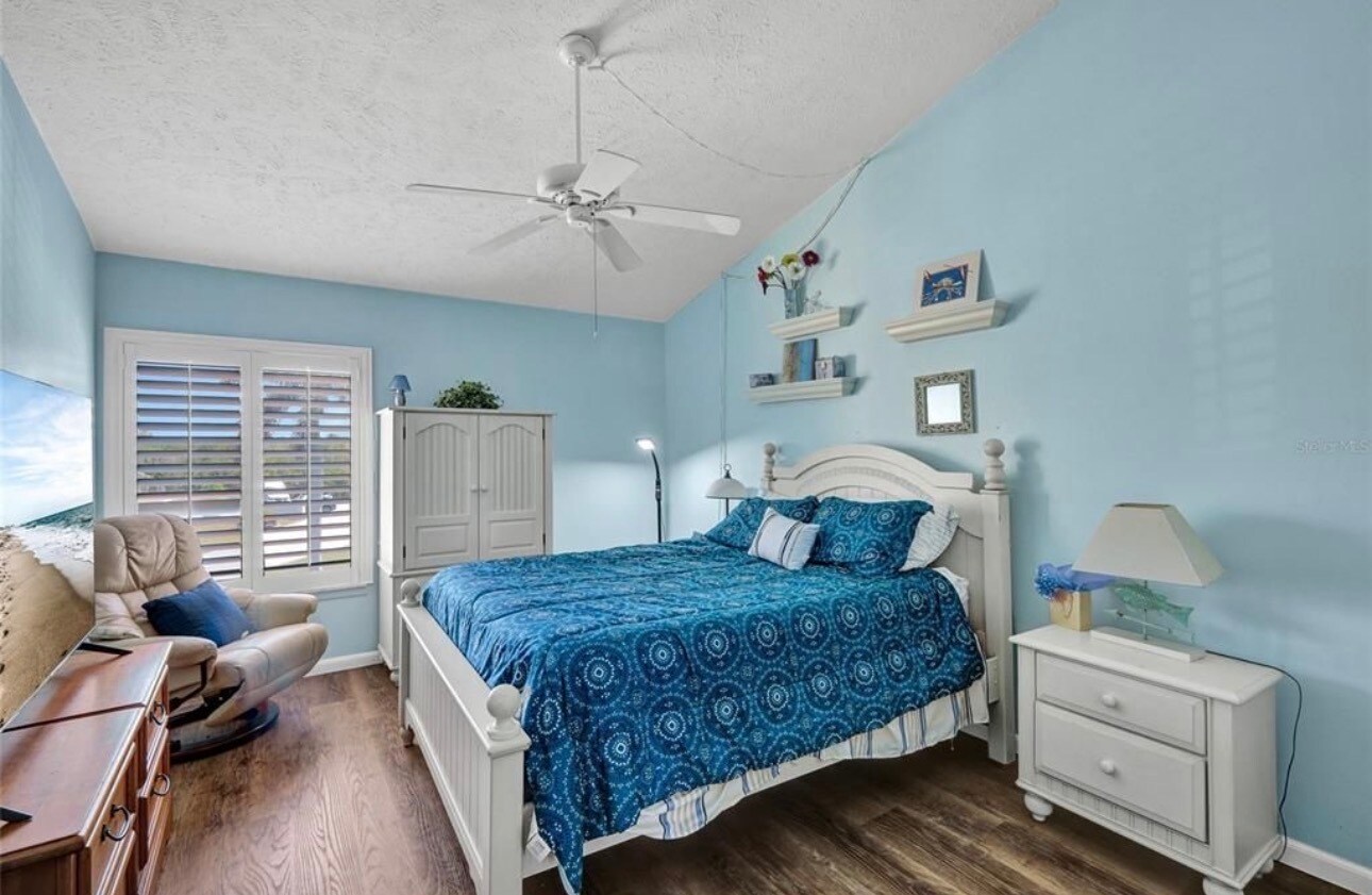 Building Photo - 25188 Marion Ave