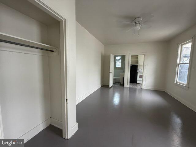Building Photo - 444 S Park St